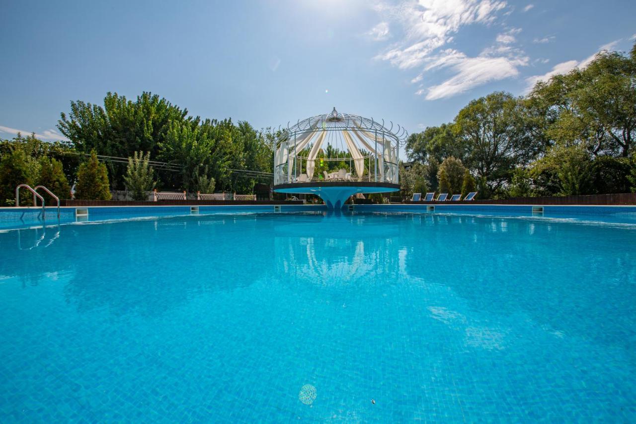 Hotel Legjenda Shkodër Extérieur photo